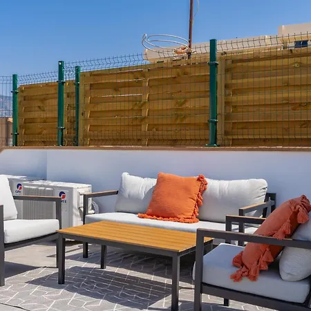 Light Brisa شقة *